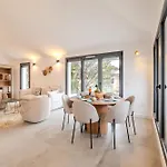 3 Bedrooms With Terrace - Happy 아파트