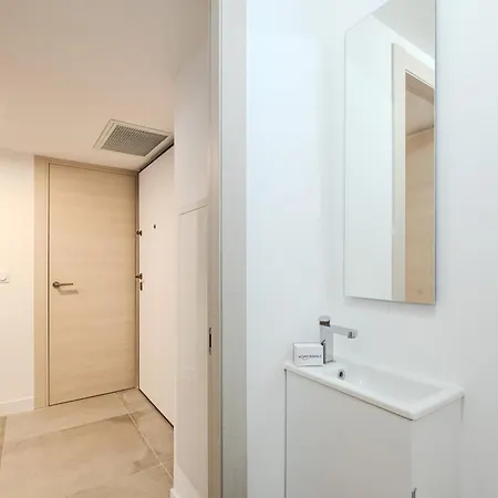 3 Bedrooms With Terrace - Happy Lejlighed